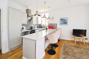 HIGH STREET- click for photo gallery